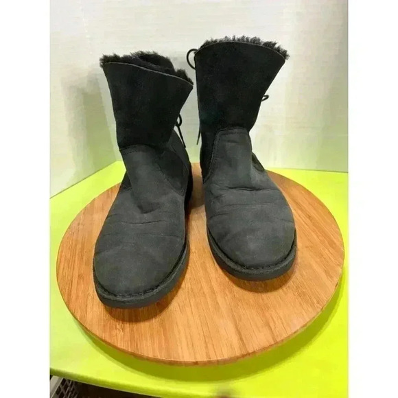 UGG Naiyah Women's Wool Lined Suede Winter Boots in Black Size 10 - Picture 1 of 6